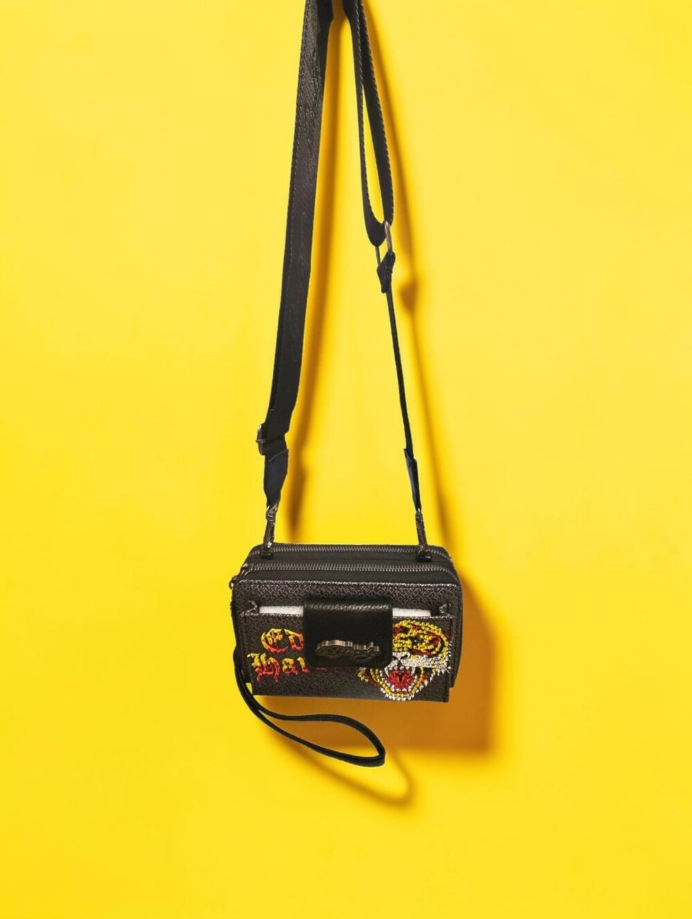 NEW Ed Hardy Women's Crossbody/Wristlet Tiger with Rhinestones Zip Around Black